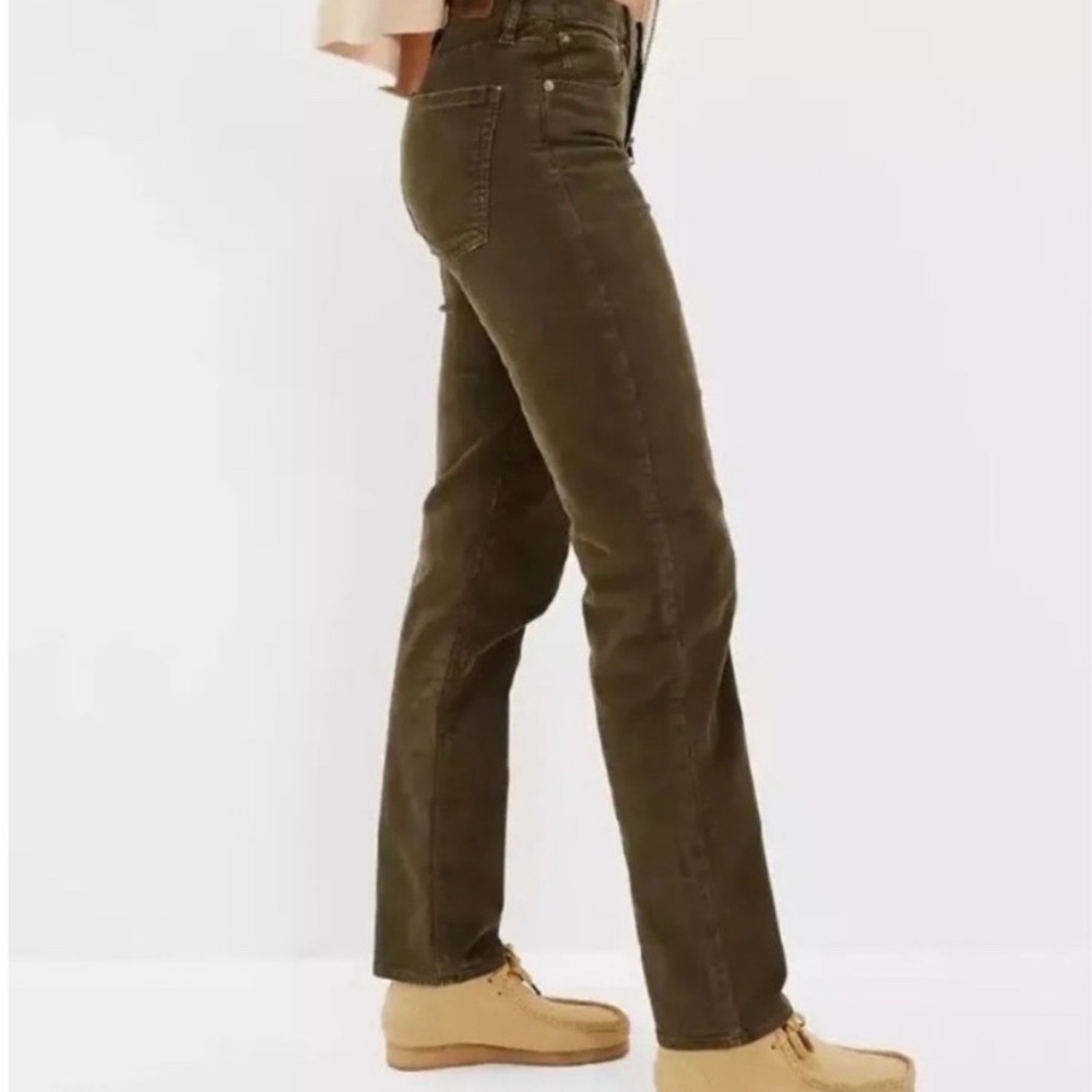 American Eagle AE Stretch Corduroy '90s Straight Pants 10 Green